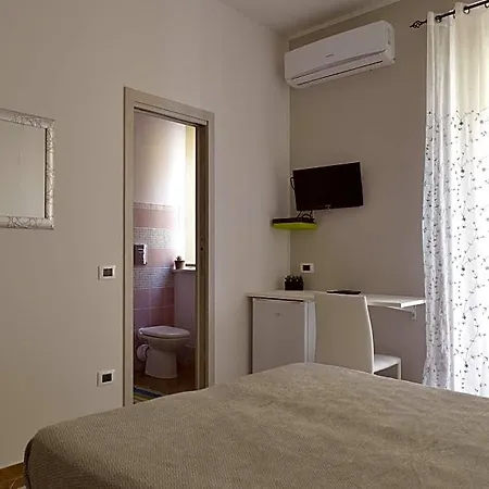 Cavaliere Costa 3* 恩佩多克莱港