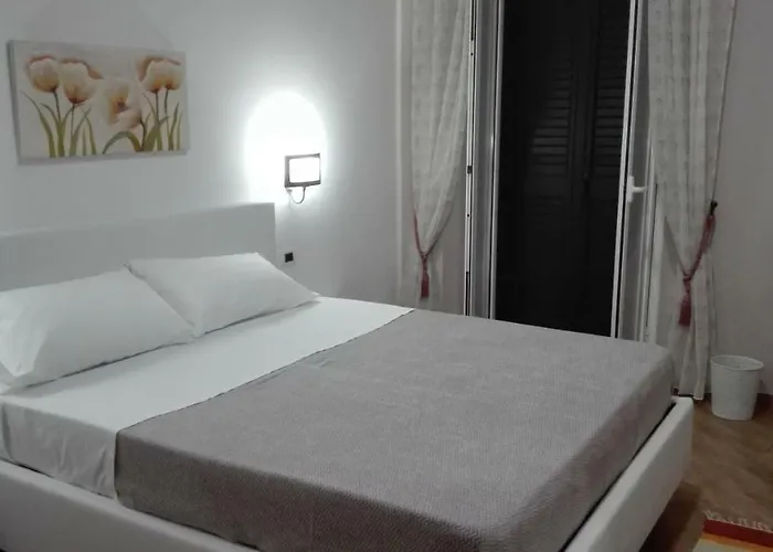 Cavaliere Costa Couette-café 4*