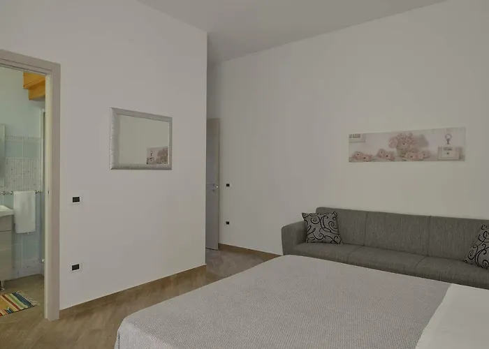Cavaliere Costa Bed & Breakfast